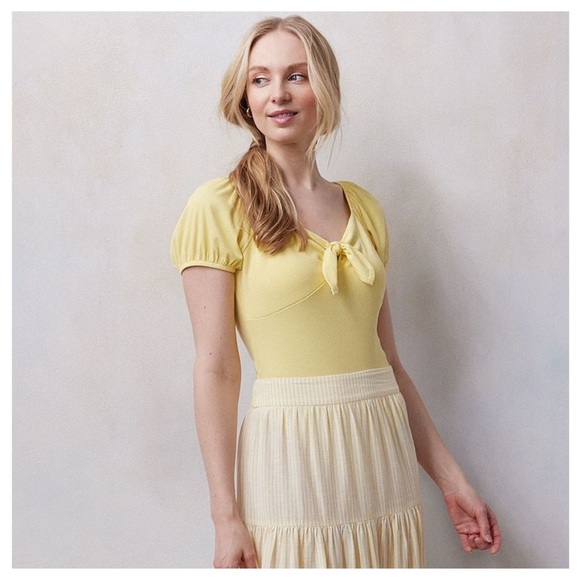 LC Lauren Conrad Tops - NWT LC Lauren Conrad finch yellow puff sleeve tie front bodysuit size XL